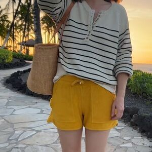 Sezane Amelia Shorts in Safran size small